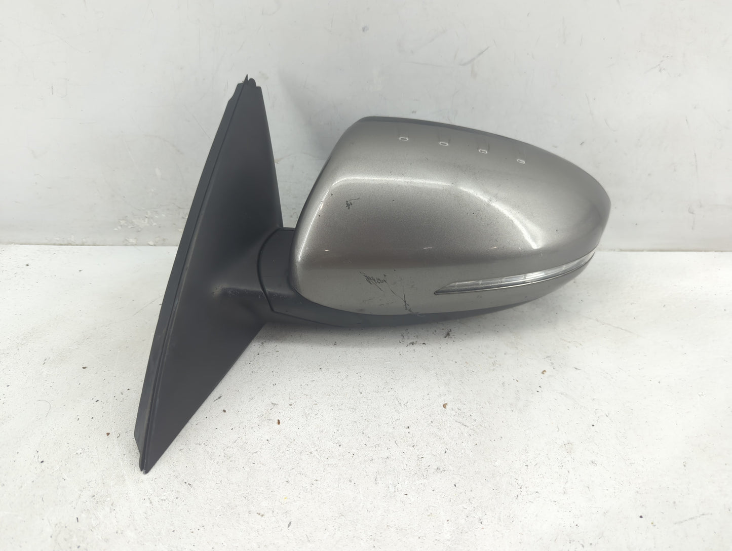 2014-2015 Kia Optima Driver Side View Mirror - Left Door Mirror OEM Used - Oemusedautoparts1.com