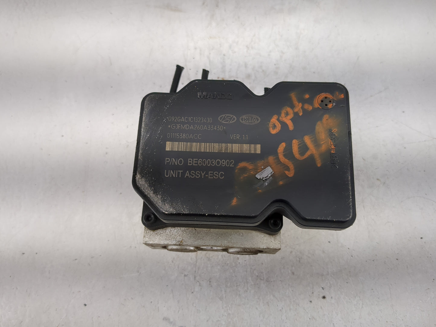 2014-2015 Kia Optima ABS Pump Control Module Replacement P/N:58920-2T870 BE6003O902, BH60130901, JCNN1I061109 Fits Fits 2014