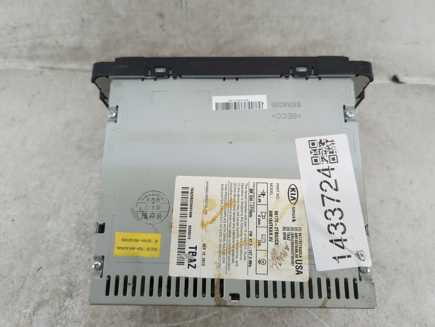 2014-2015 Kia Optima Radio AM FM Cd Player Receiver Replacement P/N:96170-2TBA0CA AM1A0TKAN, 8V Fits Fits 2014 2015 OEM Used