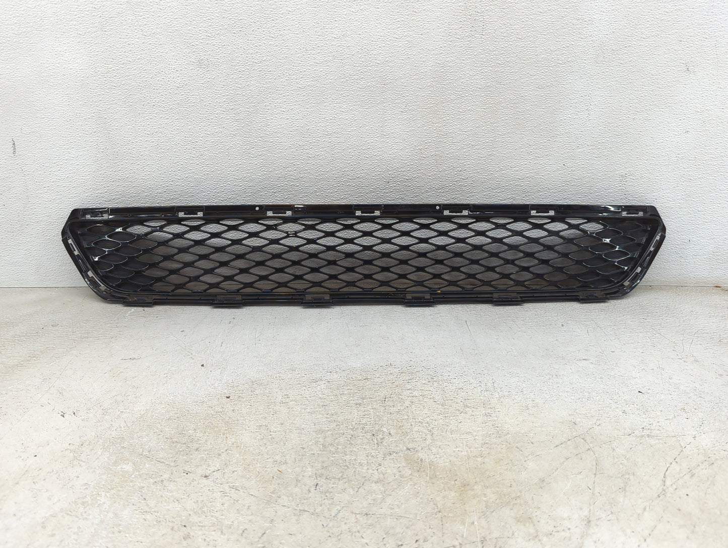 2014-2015 Kia Optima Front Grille Bumper Not Included 1460086 - Oemusedautoparts1.com