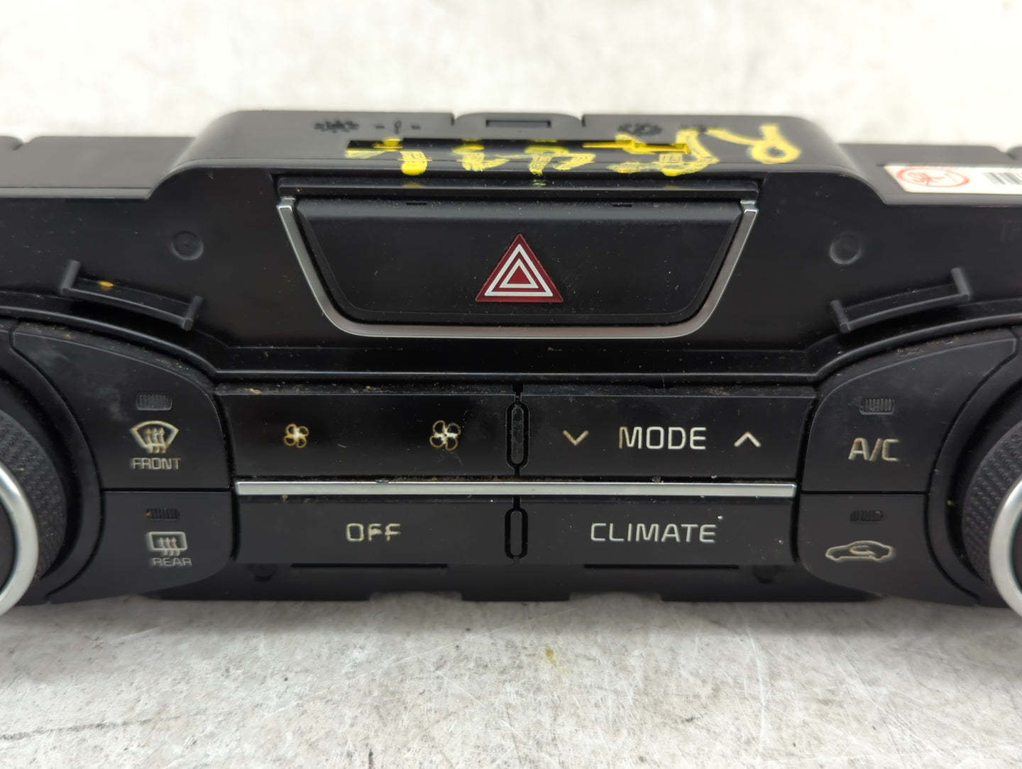2014-2015 Kia Optima Climate Control Module Temperature AC/Heater Replacement P/N:97250-2TQN0CA Fits Fits 2014 2015 OEM Used
