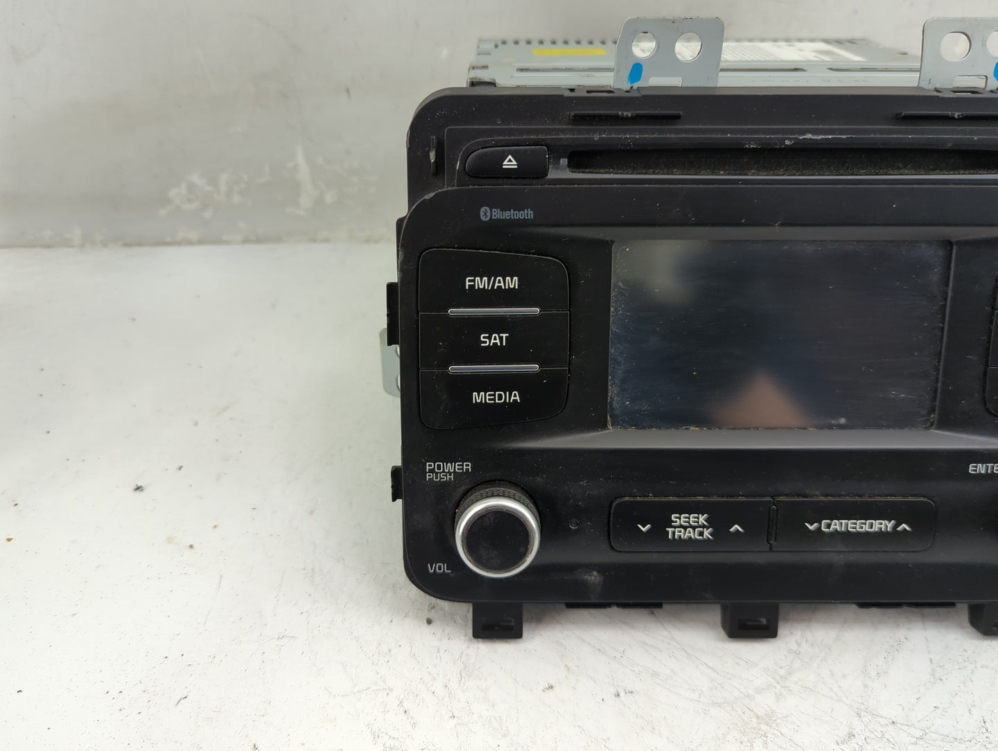 2014-2015 Kia Optima Radio AM FM Cd Player Receiver Replacement P/N:961604U000CA AC132TFAN Fits Fits 2014 2015 OEM Used Auto