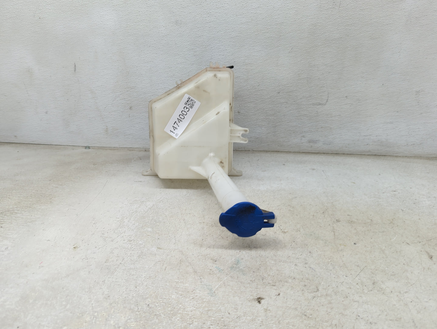 2011-2015 Kia Optima Windshield Washer Fluid Reservoir Bottle Oem 1474003 - Oemusedautoparts1.com