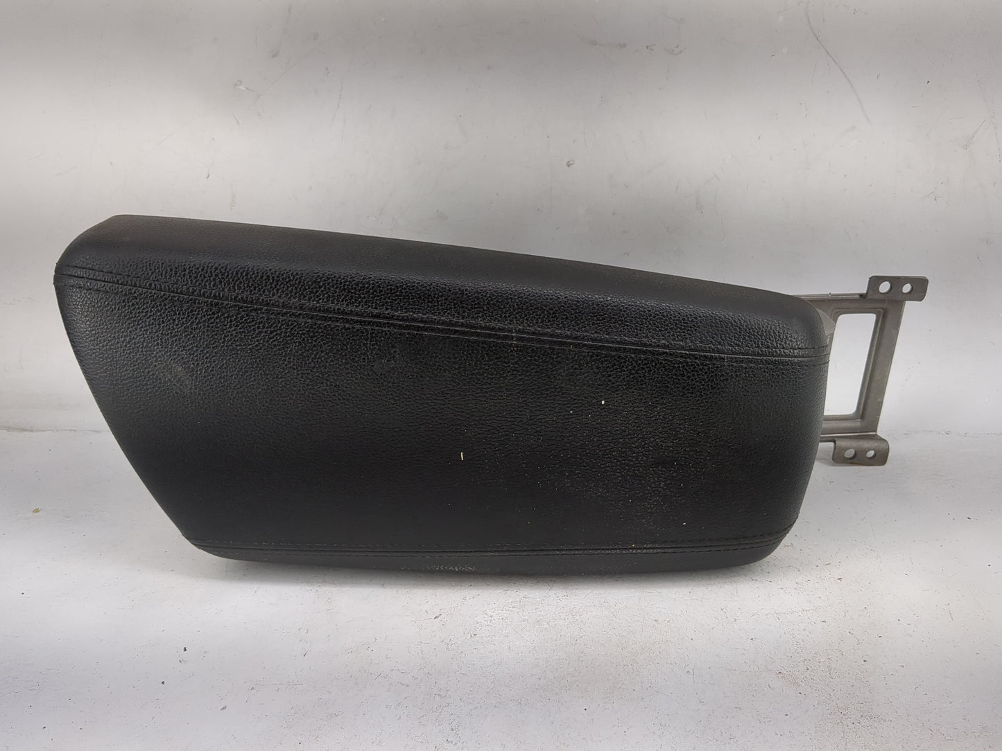 2014 Kia Optima Center Console Armrest Cover Lid Fits OEM Used Auto Parts - Oemusedautoparts1.com