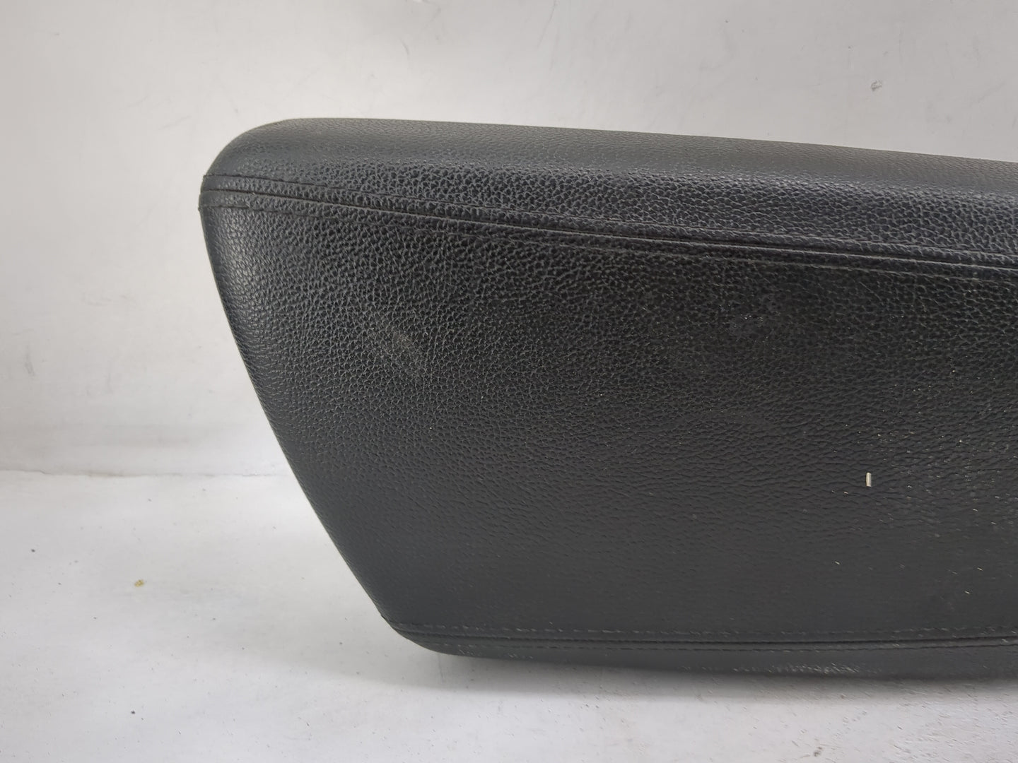 2014 Kia Optima Center Console Armrest Cover Lid Fits OEM Used Auto Parts - Oemusedautoparts1.com