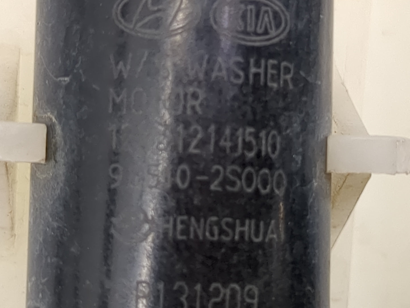 2014-2016 Kia Optima Windshield Washer Fluid Reservoir Bottle Oem 1478818 - Oemusedautoparts1.com