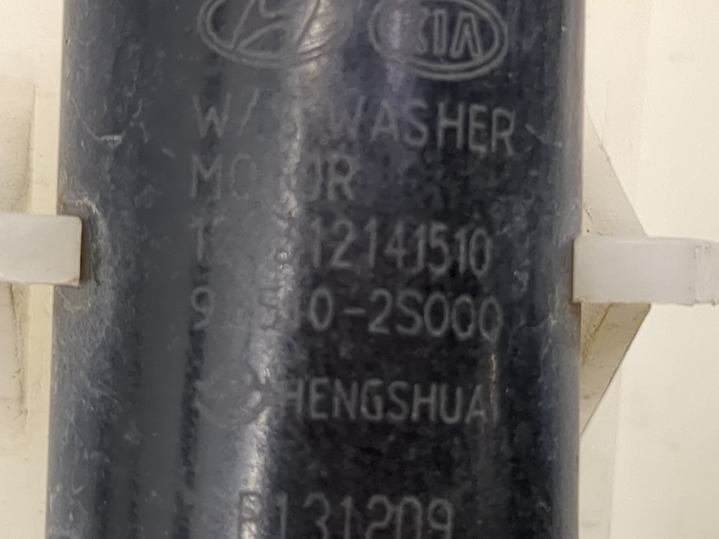 2014-2016 Kia Optima Windshield Washer Fluid Reservoir Bottle Oem 1478818 - Oemusedautoparts1.com