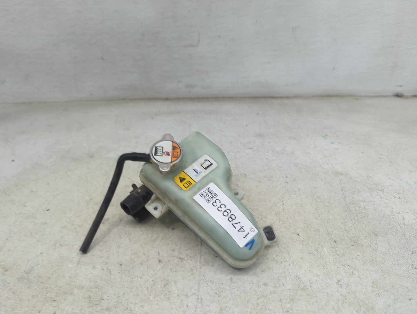 2011-2016 Kia Optima Radiator Coolant Overflow Expansion Tank Bottle 1478933 - Oemusedautoparts1.com