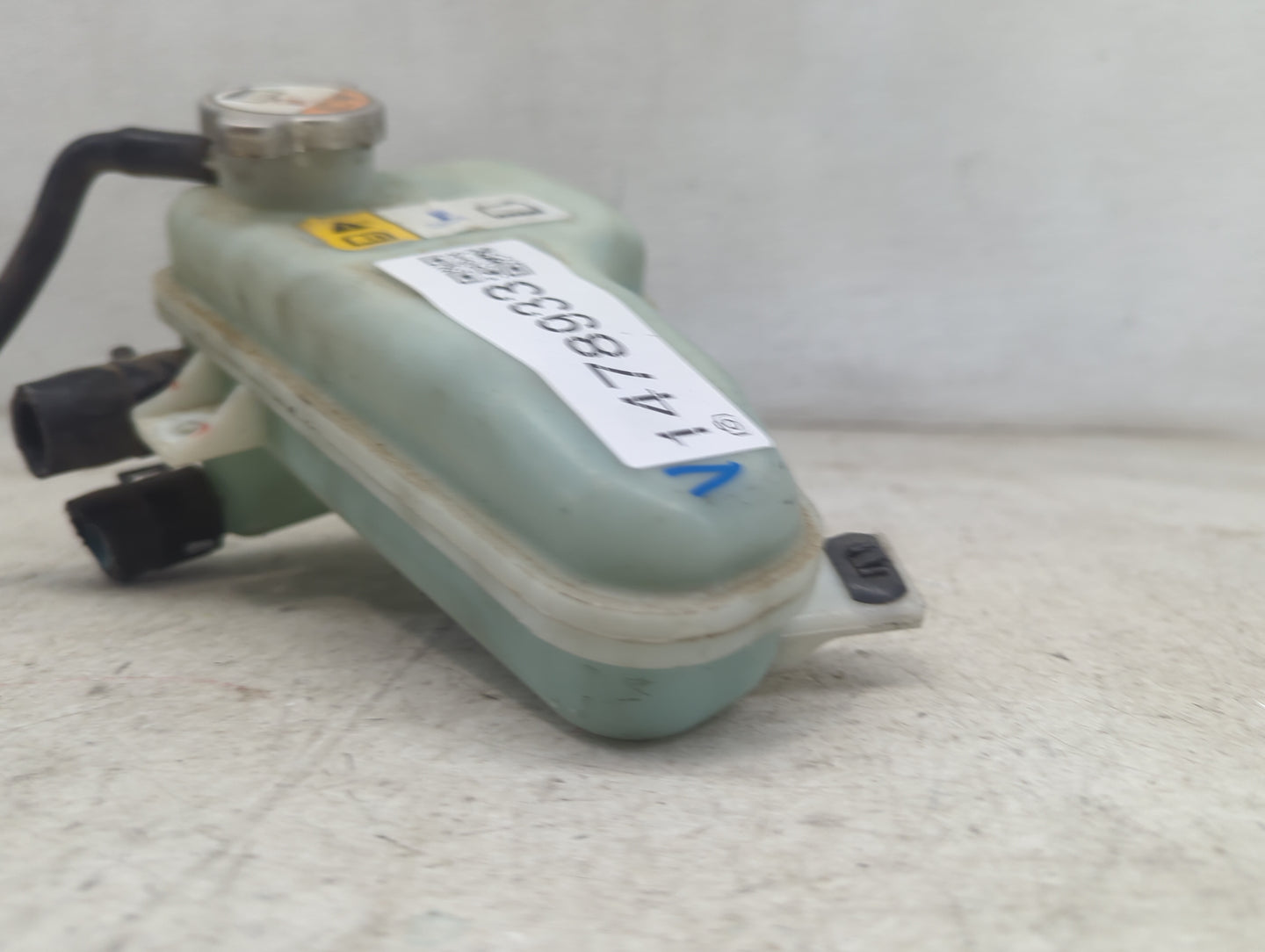 2011-2016 Kia Optima Radiator Coolant Overflow Expansion Tank Bottle 1478933 - Oemusedautoparts1.com