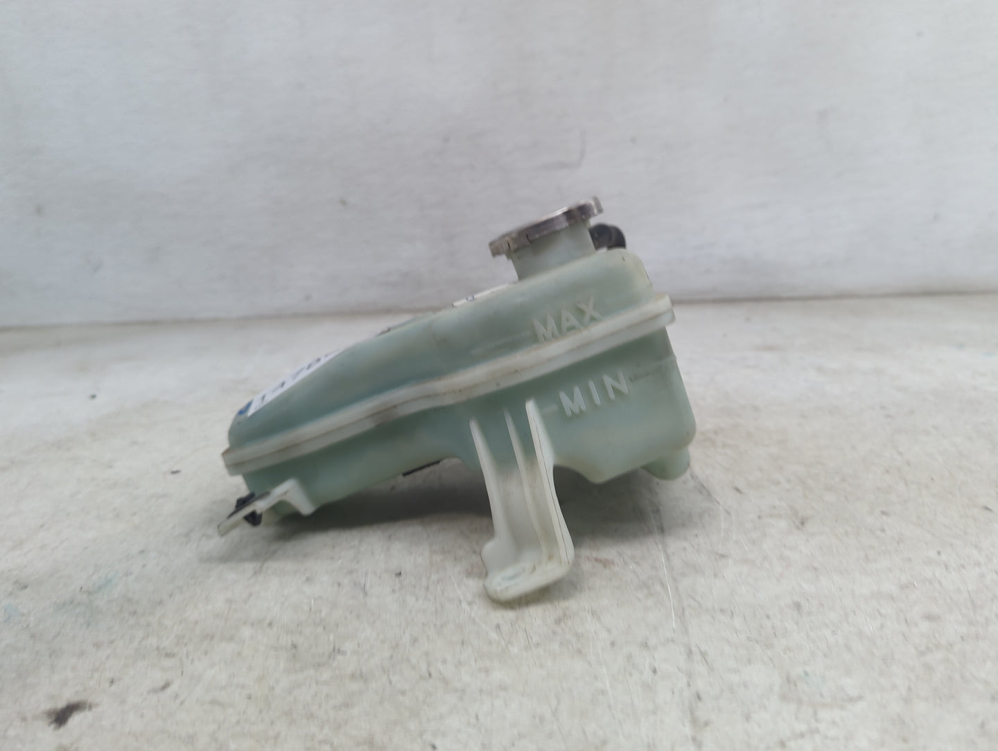2011-2016 Kia Optima Radiator Coolant Overflow Expansion Tank Bottle 1478933 - Oemusedautoparts1.com