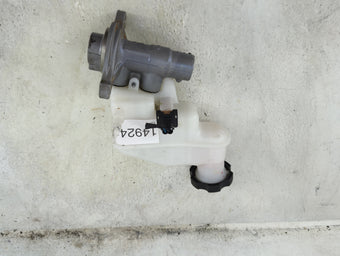 compare product 2011-2015 Kia Optima Brake Master Cylinder 1492419