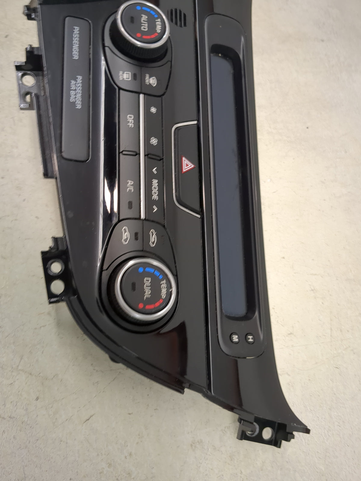 2014 Kia Optima Climate Control Module Temperature AC/Heater Replacement P/N:97250-2TN0CA Fits OEM Used Auto Parts - Oemused