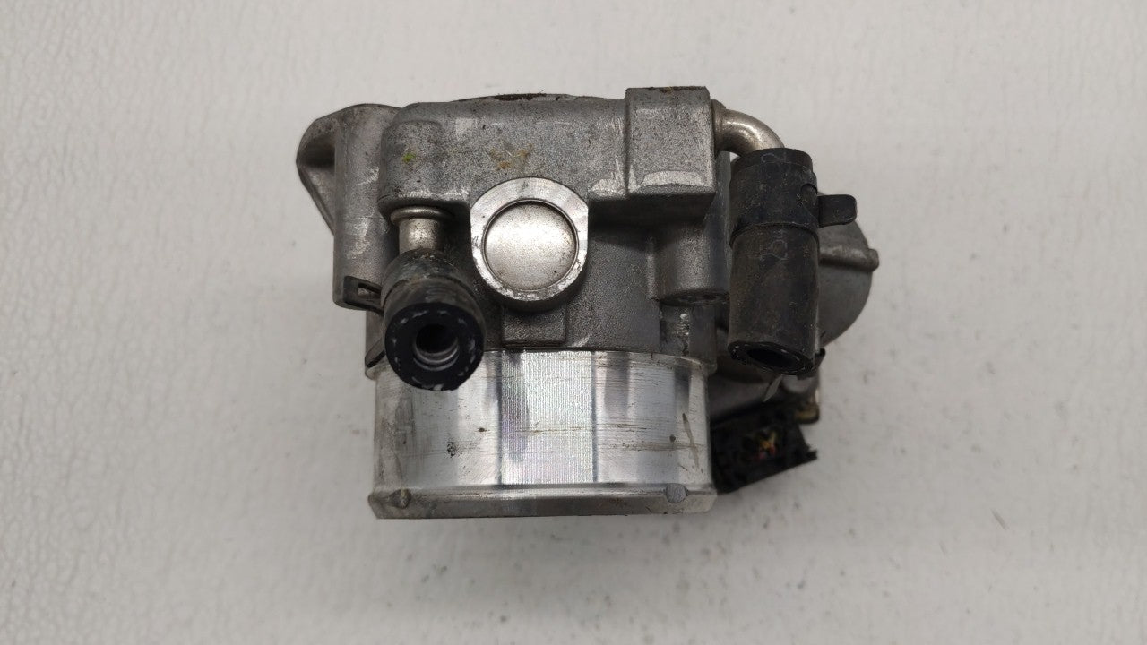 2011-2015 Kia Optima Throttle Body P/N:35100-2G700 Fits Fits 2011 2012 2013 2014 2015 2016 OEM Used Auto Parts - Oemusedauto