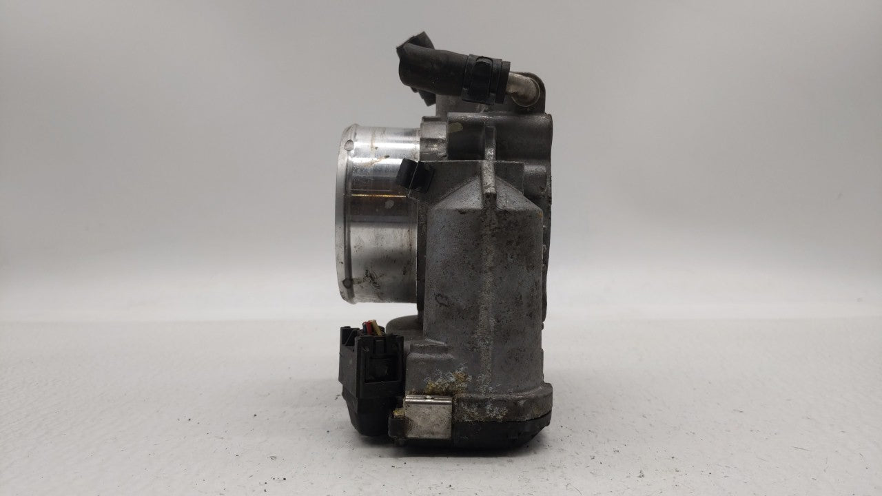 2011-2015 Kia Optima Throttle Body P/N:35100-2G700 Fits Fits 2011 2012 2013 2014 2015 2016 OEM Used Auto Parts - Oemusedauto