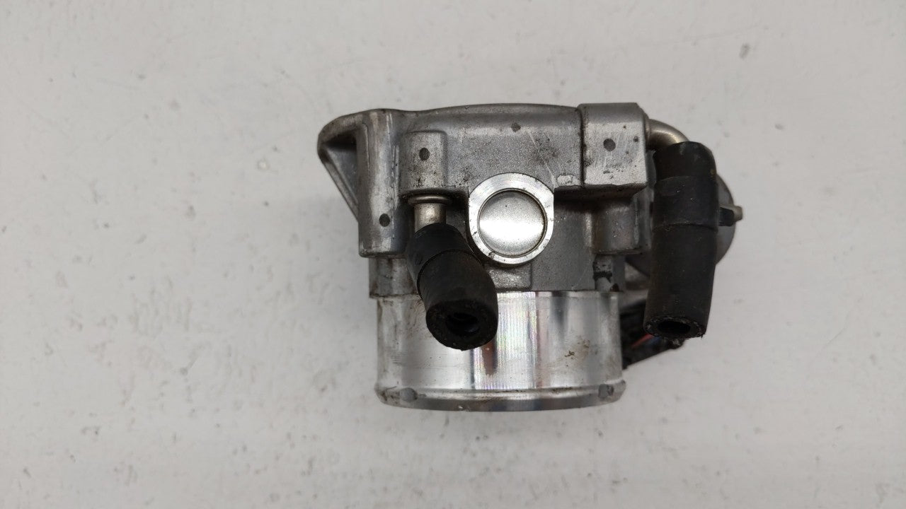 2011-2015 Kia Optima Throttle Body P/N:35100-2G700 Fits Fits 2011 2012 2013 2014 2015 2016 OEM Used Auto Parts - Oemusedauto