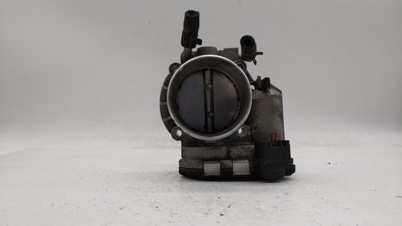 2011-2015 Kia Optima Throttle Body P/N:35100-2G700 Fits Fits 2011 2012 2013 2014 2015 2016 OEM Used Auto Parts - Oemusedauto