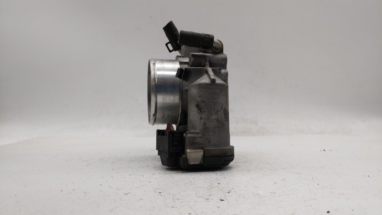 2011-2015 Kia Optima Throttle Body P/N:35100-2G700 Fits Fits 2011 2012 2013 2014 2015 2016 OEM Used Auto Parts - Oemusedauto