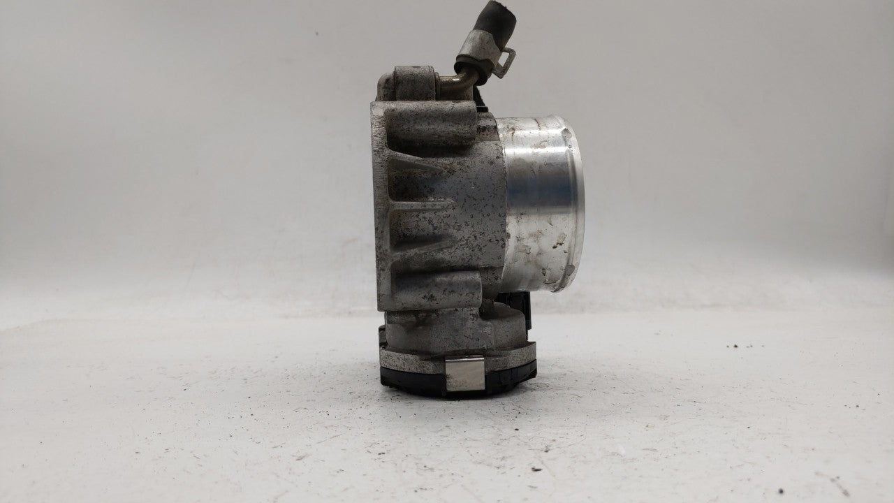 2011-2015 Kia Optima Throttle Body P/N:35100-2G700 Fits Fits 2011 2012 2013 2014 2015 2016 OEM Used Auto Parts - Oemusedauto