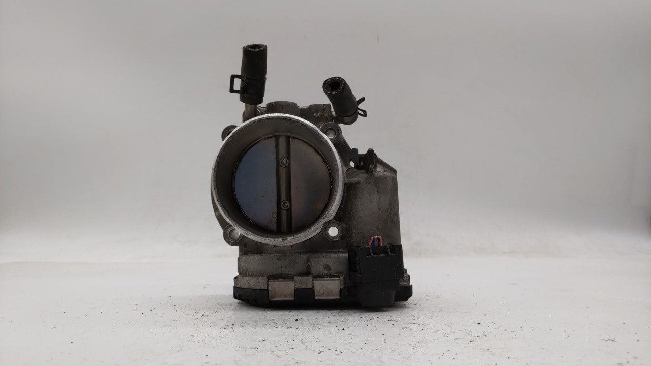2011-2015 Kia Optima Throttle Body P/N:35100-2G700 Fits Fits 2011 2012 2013 2014 2015 2016 OEM Used Auto Parts - Oemusedauto
