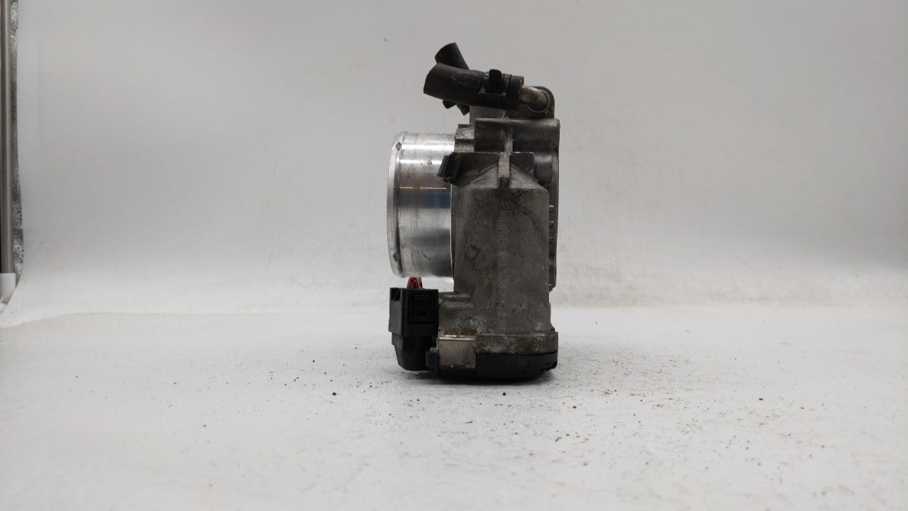 2011-2015 Kia Optima Throttle Body P/N:35100-2G700 Fits Fits 2011 2012 2013 2014 2015 2016 OEM Used Auto Parts - Oemusedauto