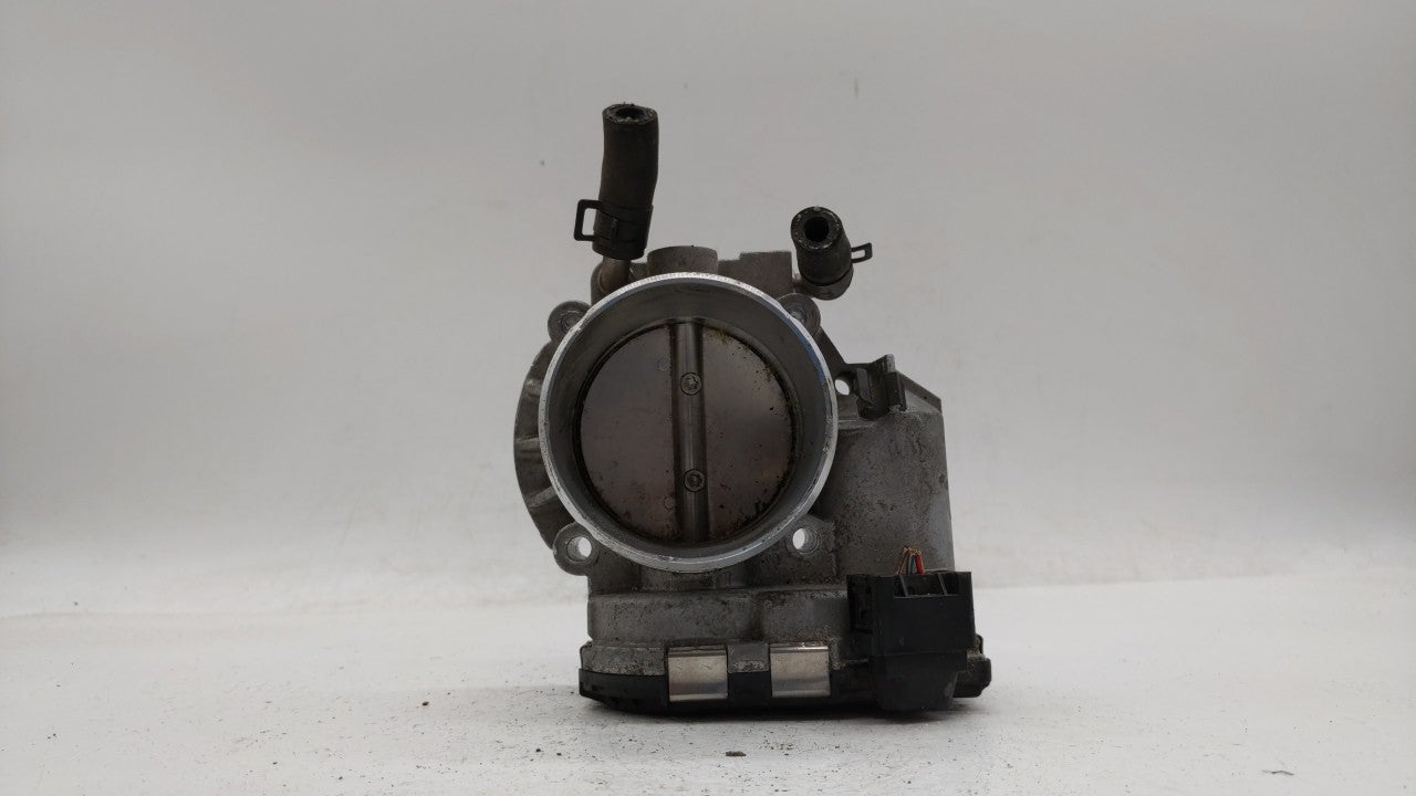 2011-2015 Kia Optima Throttle Body P/N:35100-2G700 Fits Fits 2011 2012 2013 2014 2015 2016 OEM Used Auto Parts - Oemusedauto