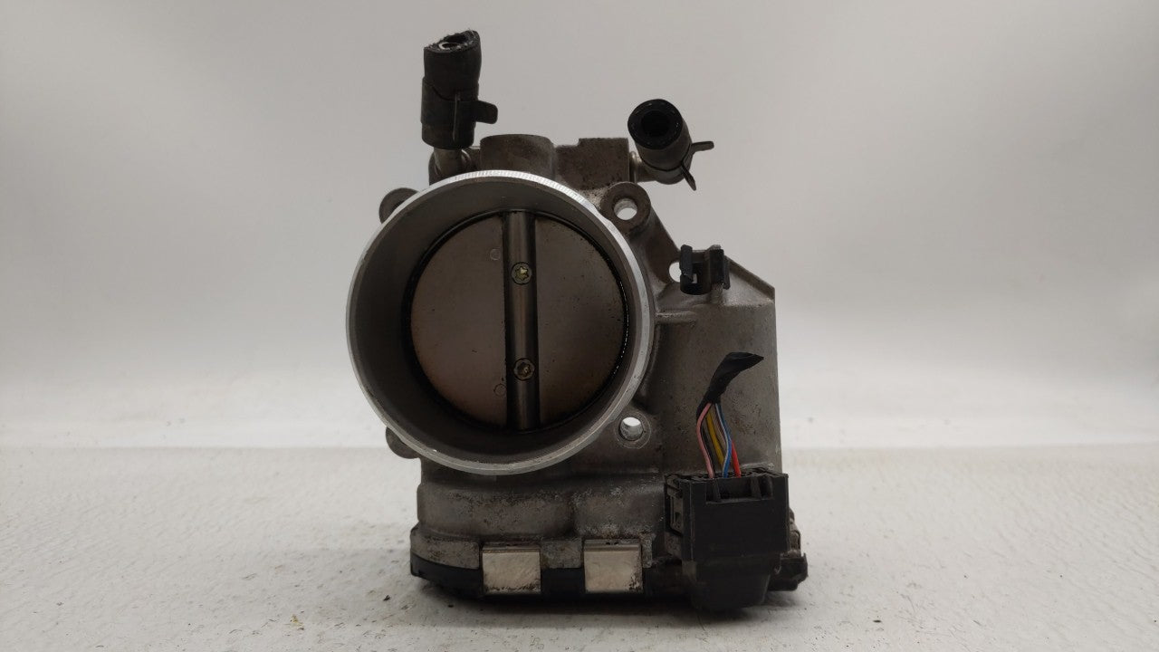 2011-2015 Kia Optima Throttle Body P/N:35100-2G700 Fits Fits 2011 2012 2013 2014 2015 2016 OEM Used Auto Parts - Oemusedauto