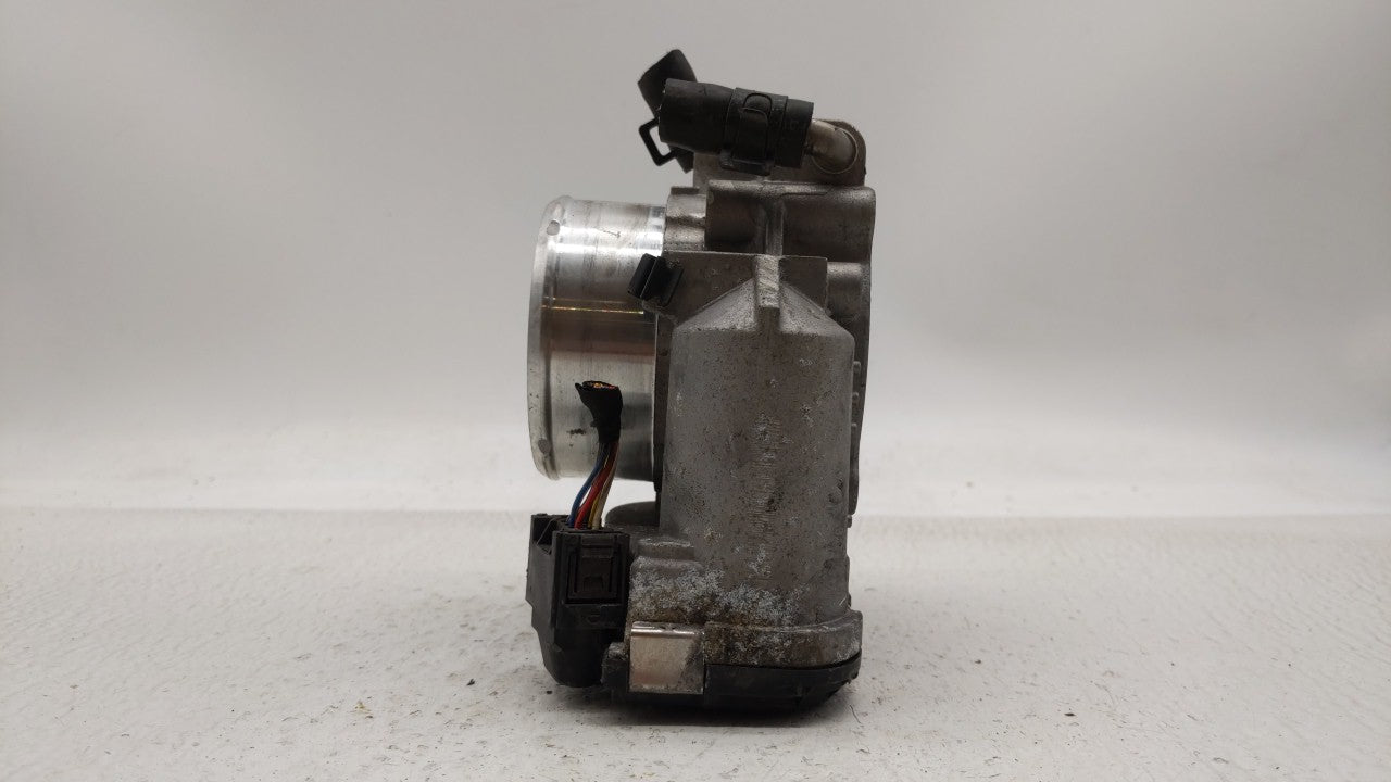 2011-2015 Kia Optima Throttle Body P/N:35100-2G700 Fits Fits 2011 2012 2013 2014 2015 2016 OEM Used Auto Parts - Oemusedauto