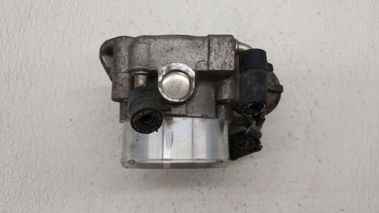 2011-2015 Kia Optima Throttle Body P/N:35100-2G700 Fits Fits 2011 2012 2013 2014 2015 2016 OEM Used Auto Parts - Oemusedauto