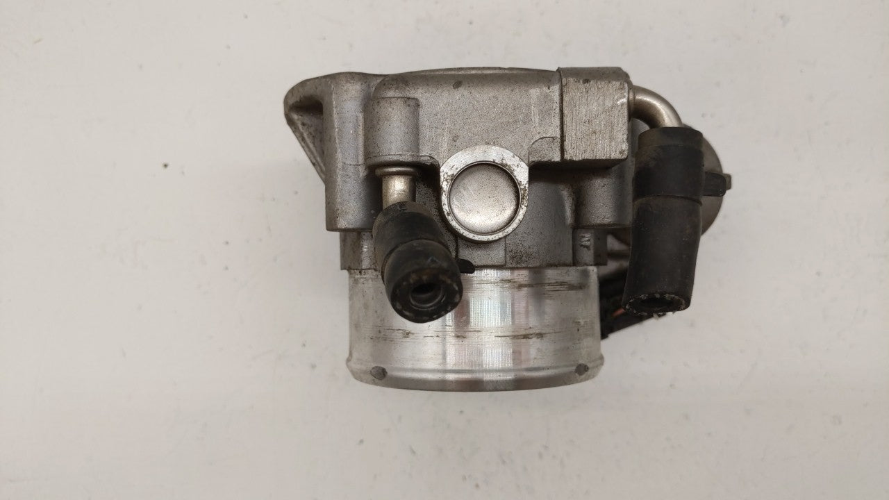 2011-2015 Kia Optima Throttle Body P/N:35100-2G700 Fits Fits 2011 2012 2013 2014 2015 2016 OEM Used Auto Parts - Oemusedauto