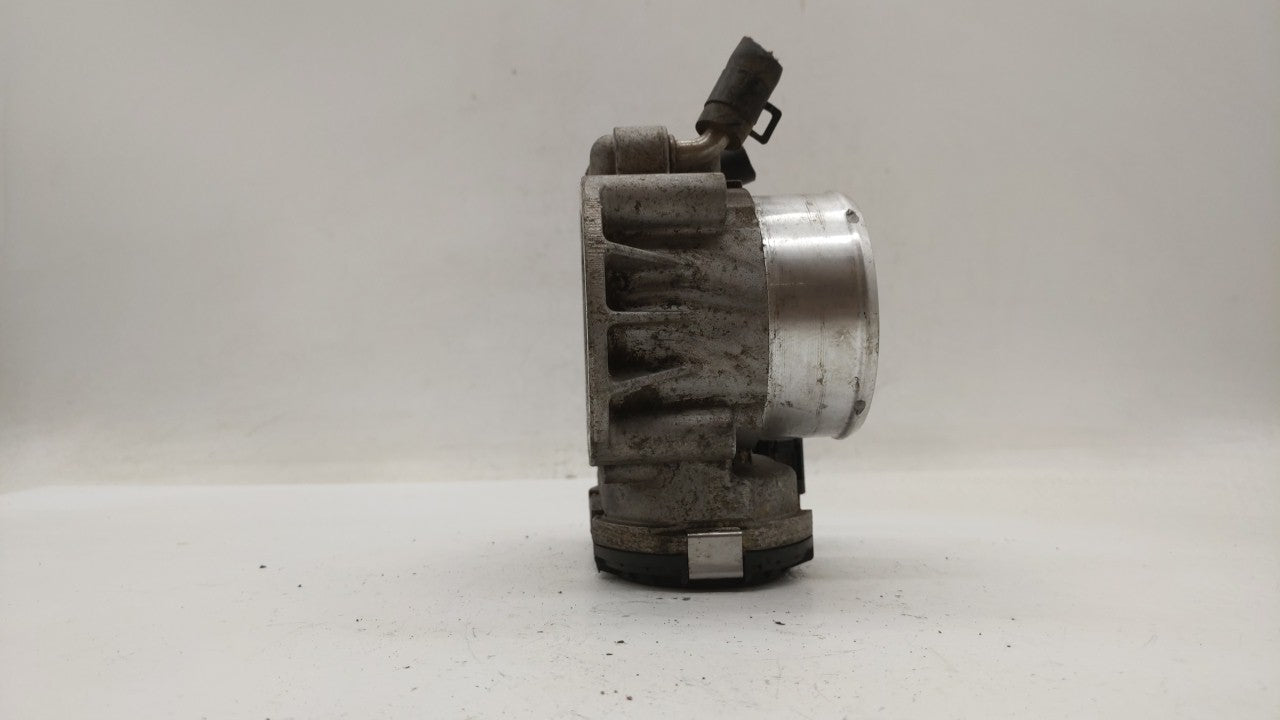2011-2015 Kia Optima Throttle Body P/N:35100-2G700 Fits Fits 2011 2012 2013 2014 2015 2016 OEM Used Auto Parts - Oemusedauto