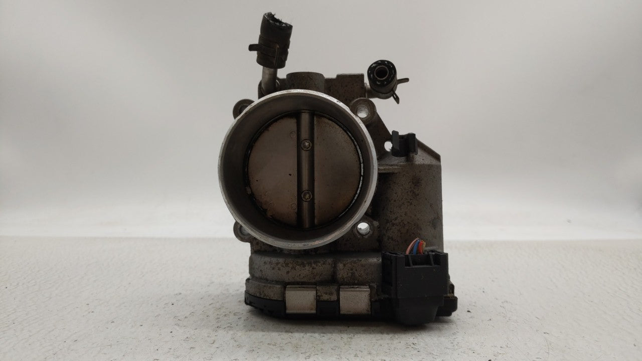 2011-2015 Kia Optima Throttle Body P/N:35100-2G700 Fits Fits 2011 2012 2013 2014 2015 2016 OEM Used Auto Parts - Oemusedauto