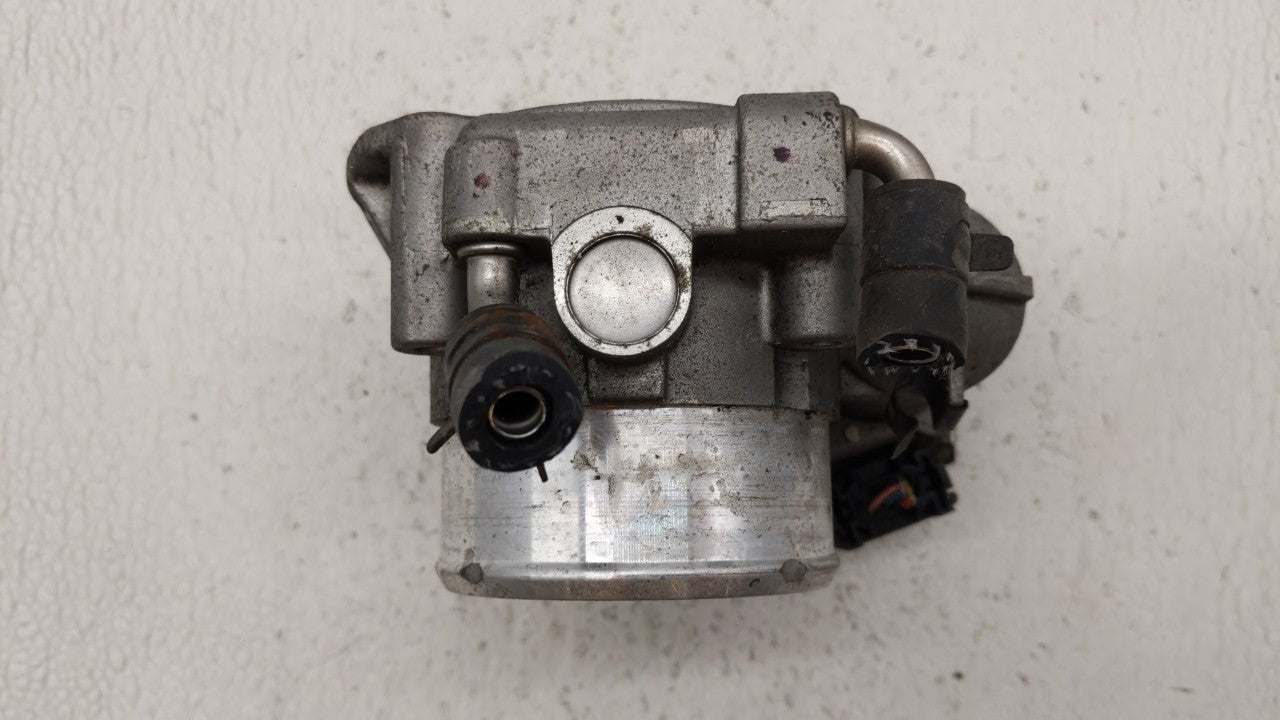 2011-2015 Kia Optima Throttle Body P/N:35100-2G700 Fits Fits 2011 2012 2013 2014 2015 2016 OEM Used Auto Parts - Oemusedauto