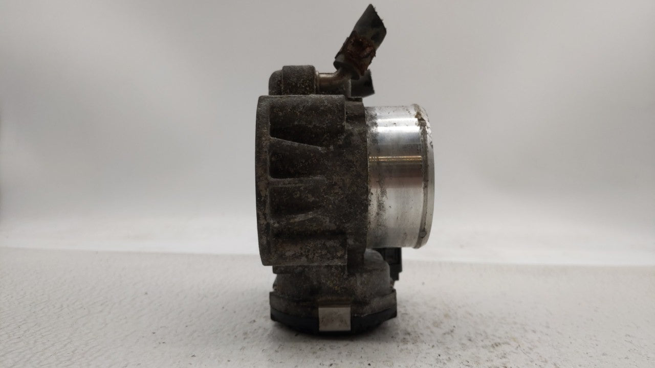 2011-2015 Kia Optima Throttle Body P/N:35100-2G700 Fits Fits 2011 2012 2013 2014 2015 2016 OEM Used Auto Parts - Oemusedauto