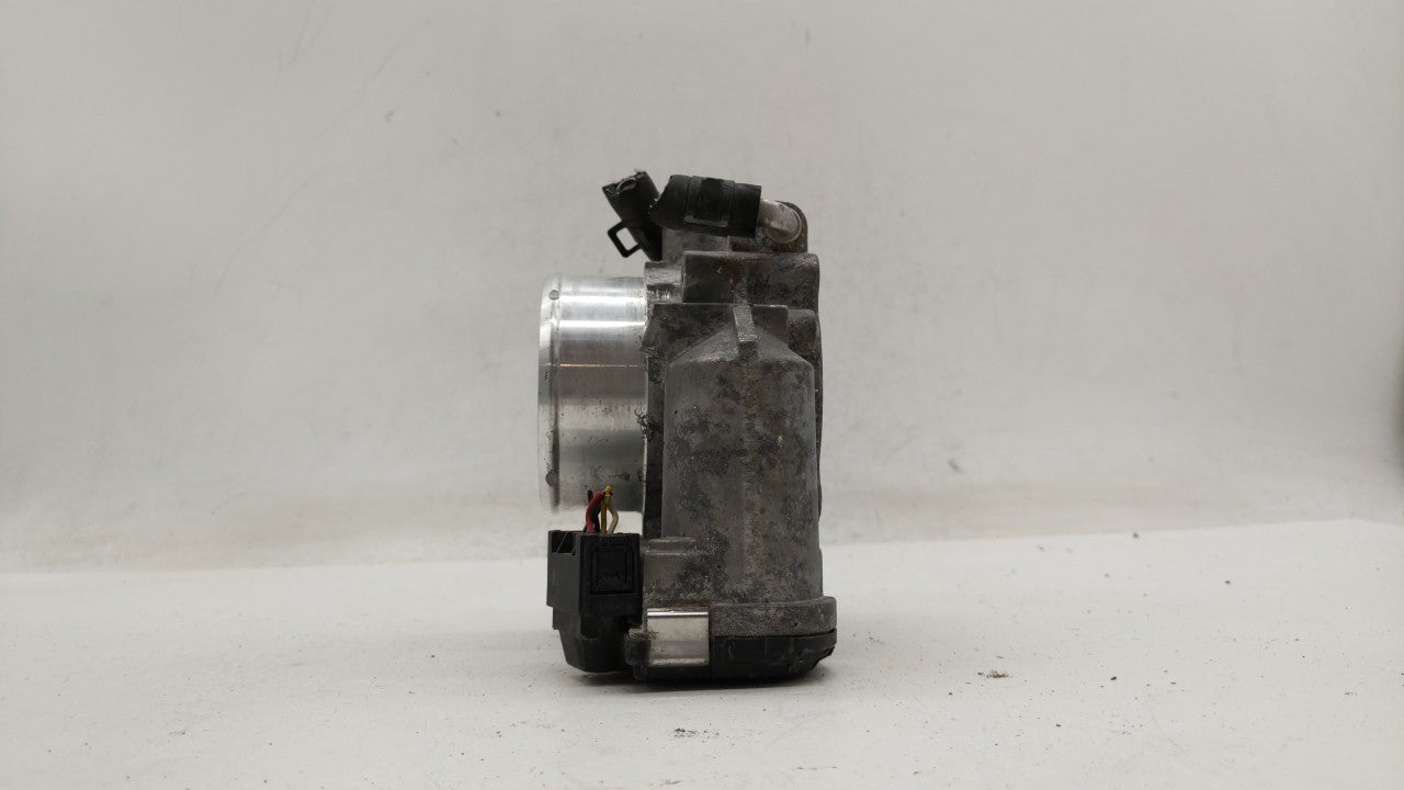 2011-2015 Kia Optima Throttle Body P/N:35100-2G700 Fits Fits 2011 2012 2013 2014 2015 2016 OEM Used Auto Parts - Oemusedauto