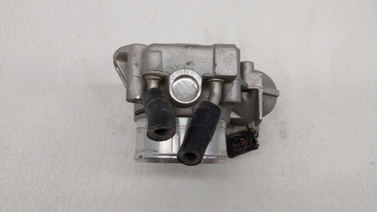 2011-2015 Kia Optima Throttle Body P/N:35100-2G710 Fits Fits 2011 2012 2013 2014 2015 2016 OEM Used Auto Parts - Oemusedauto