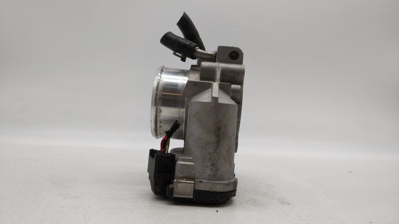 2011-2015 Kia Optima Throttle Body P/N:35100-2G710 Fits Fits 2011 2012 2013 2014 2015 2016 OEM Used Auto Parts - Oemusedauto