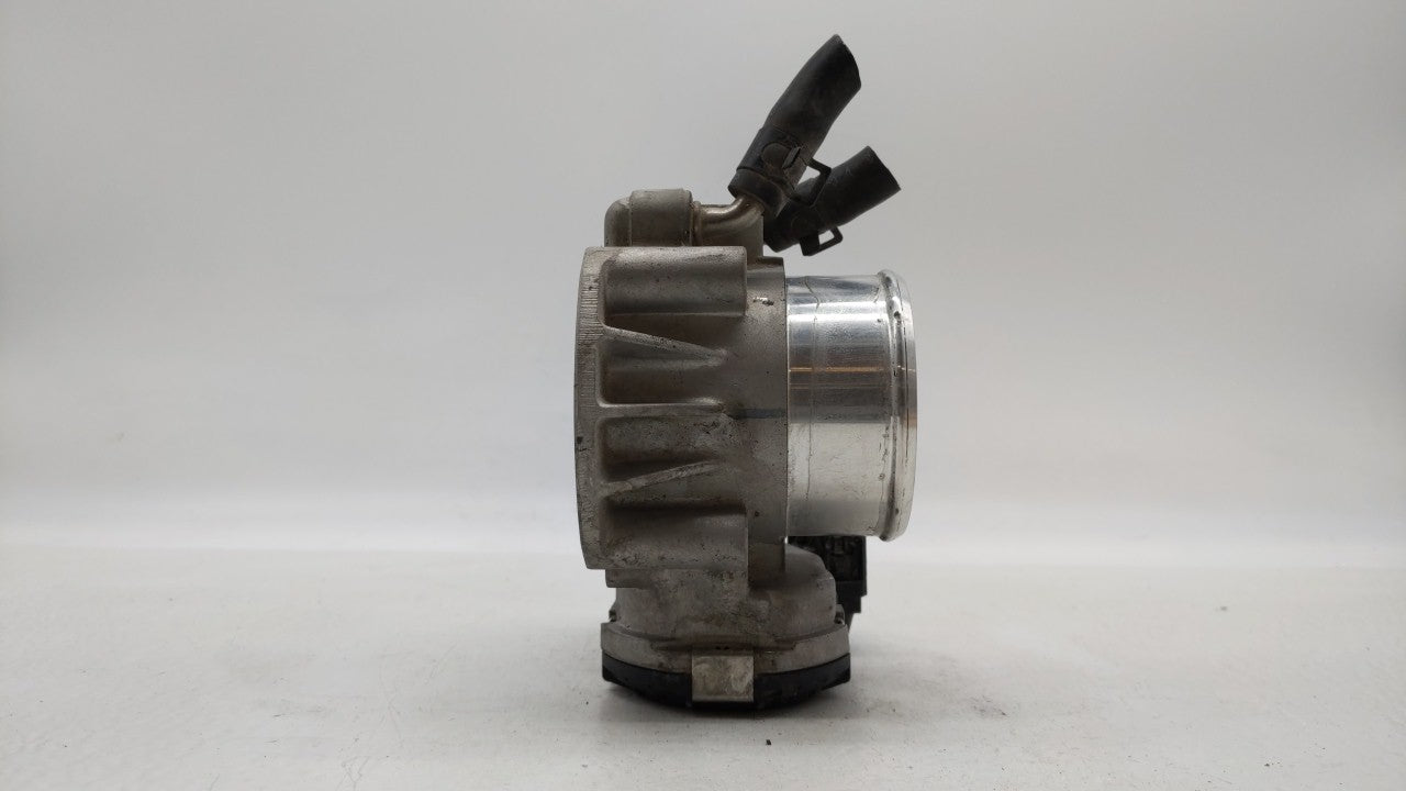 2011-2015 Kia Optima Throttle Body P/N:35100-2G710 Fits Fits 2011 2012 2013 2014 2015 2016 OEM Used Auto Parts - Oemusedauto