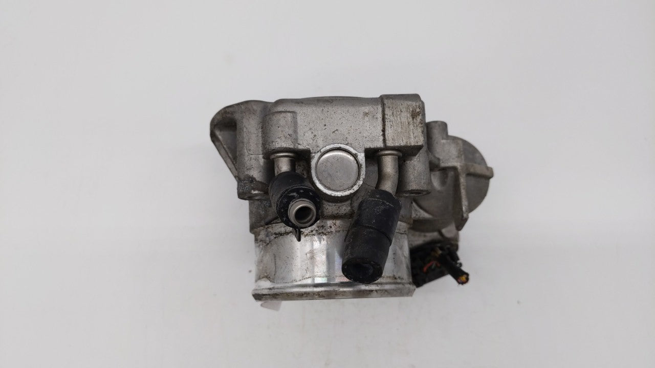 2011-2015 Kia Optima Throttle Body P/N:35100-2G710 Fits Fits 2011 2012 2013 2014 2015 2016 OEM Used Auto Parts - Oemusedauto