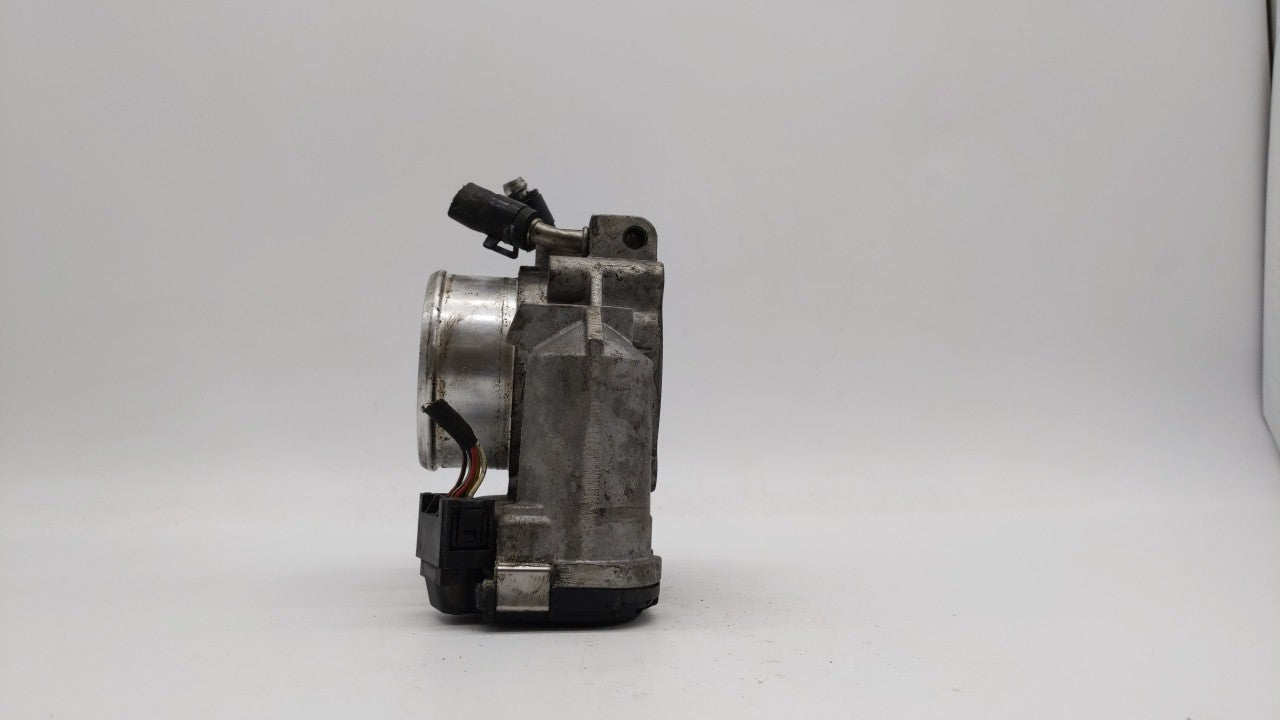 2011-2015 Kia Optima Throttle Body P/N:35100-2G710 Fits Fits 2011 2012 2013 2014 2015 2016 OEM Used Auto Parts - Oemusedauto