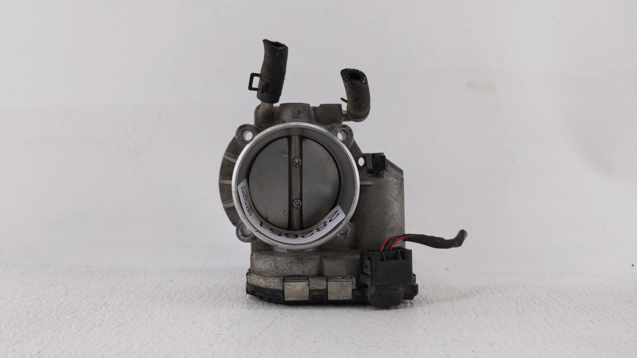 2011-2015 Kia Optima Throttle Body P/N:35100-2G700 Fits Fits 2011 2012 2013 2014 2015 2016 OEM Used Auto Parts - Oemusedauto