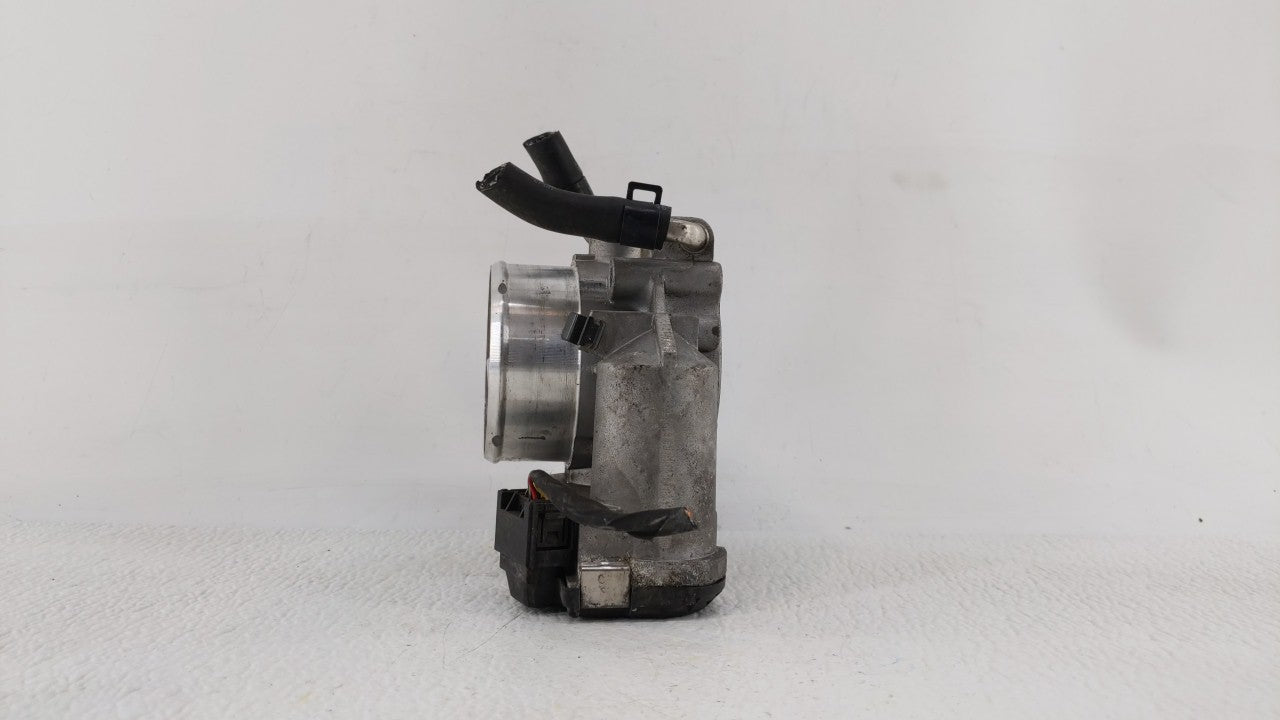 2011-2015 Kia Optima Throttle Body P/N:35100-2G700 Fits Fits 2011 2012 2013 2014 2015 2016 OEM Used Auto Parts - Oemusedauto