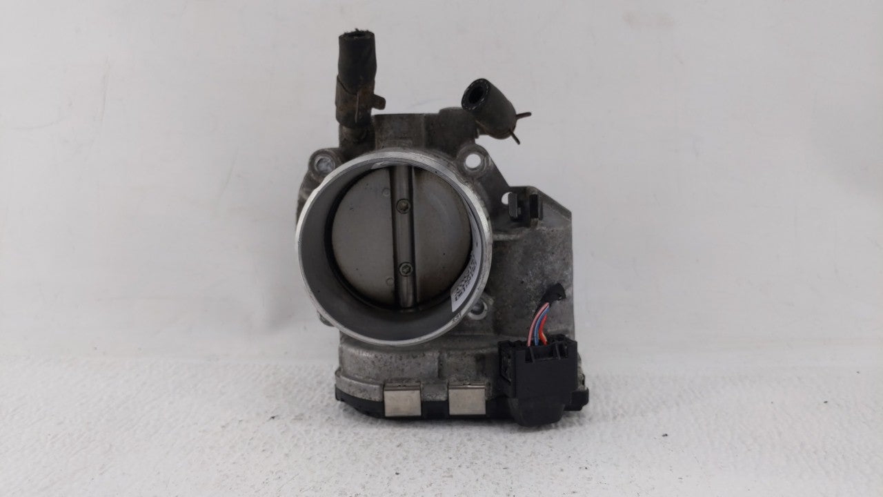 2011-2015 Kia Optima Throttle Body P/N:35100-2G700 Fits Fits 2011 2012 2013 2014 2015 2016 OEM Used Auto Parts - Oemusedauto