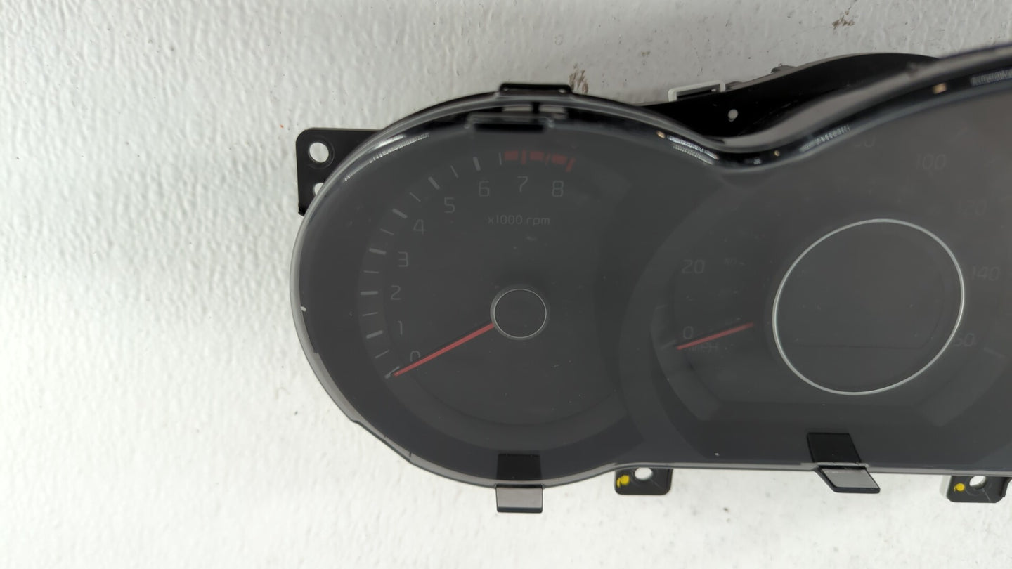2014-2015 Kia Optima Instrument Cluster Speedometer Gauges P/N:94031-2T270 Fits Fits 2014 2015 OEM Used Auto Parts - Oemused