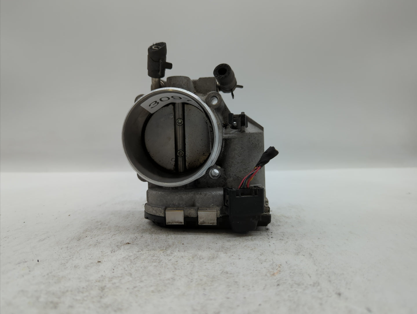 2011-2015 Kia Optima Throttle Body P/N:35100-2G700 Fits Fits 2011 2012 2013 2014 2015 2016 OEM Used Auto Parts - Oemusedauto