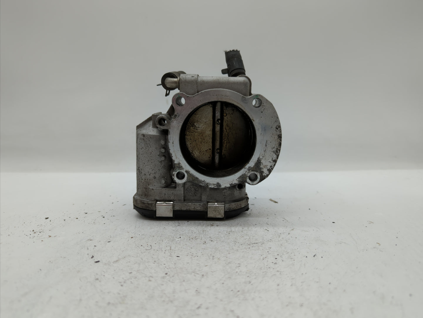 2011-2015 Kia Optima Throttle Body P/N:35100-2G700 Fits Fits 2011 2012 2013 2014 2015 2016 OEM Used Auto Parts - Oemusedauto