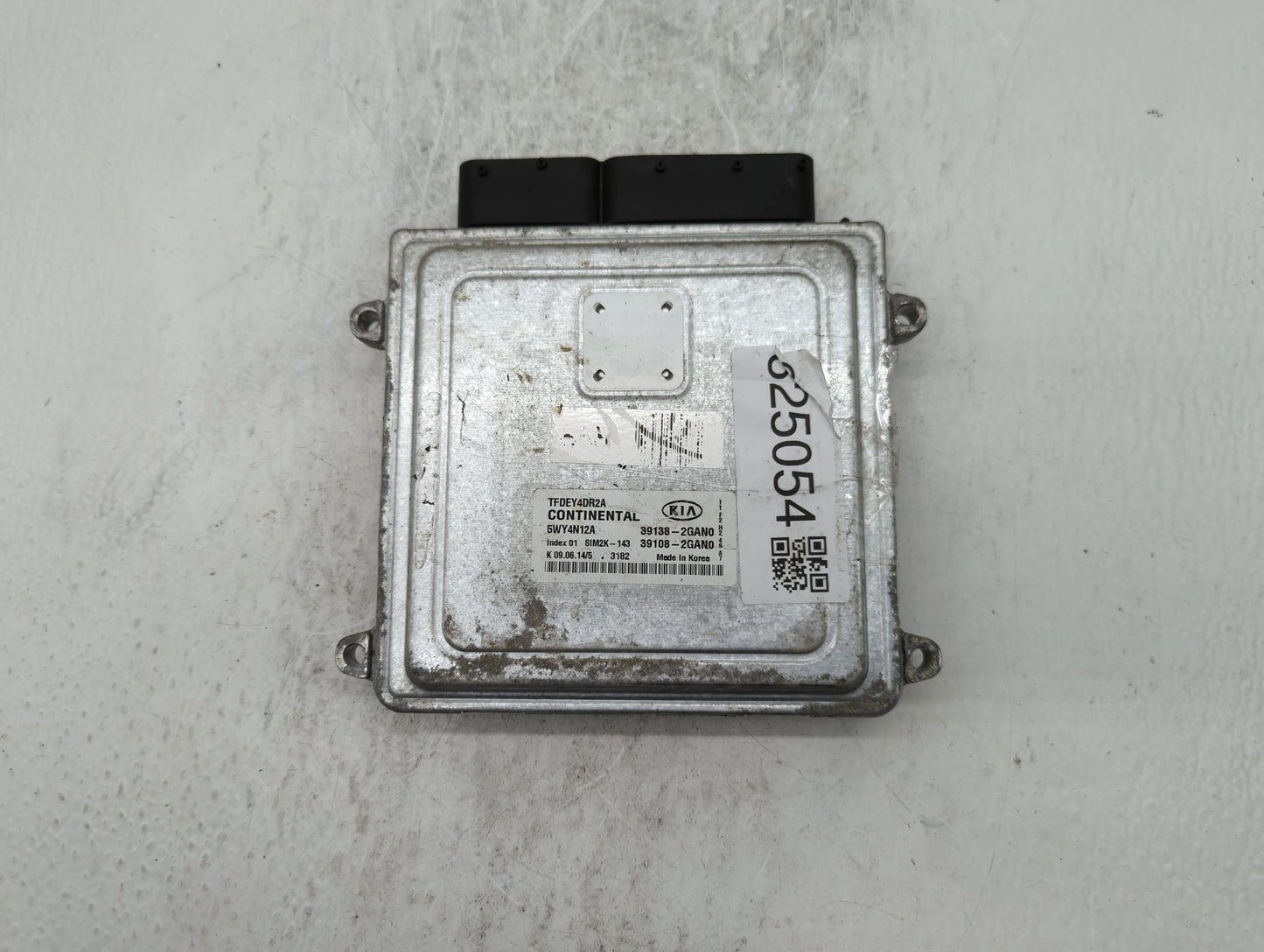 2014 Kia Optima PCM Engine Control Computer ECU ECM PCU OEM P/N:39138-2GAN0 39108-2GAN0 Fits OEM Used Auto Parts - Oemusedau