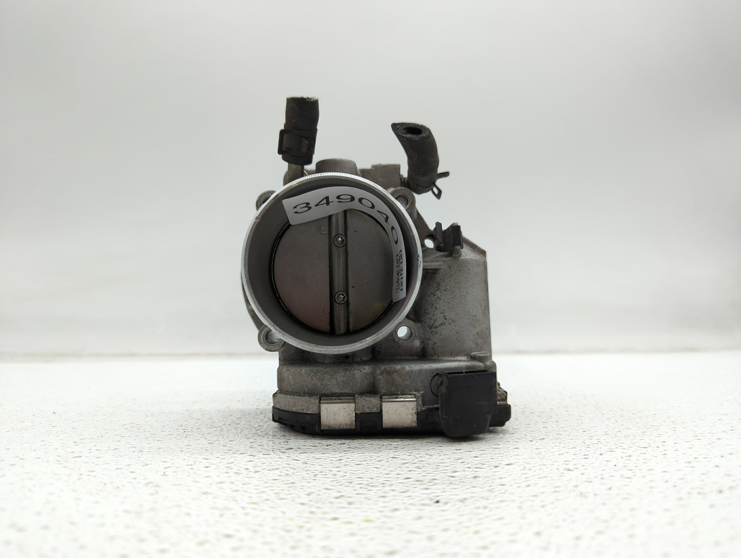 2011-2015 Kia Optima Throttle Body P/N:35100-2G700 Fits Fits 2011 2012 2013 2014 2015 2016 OEM Used Auto Parts - Oemusedauto