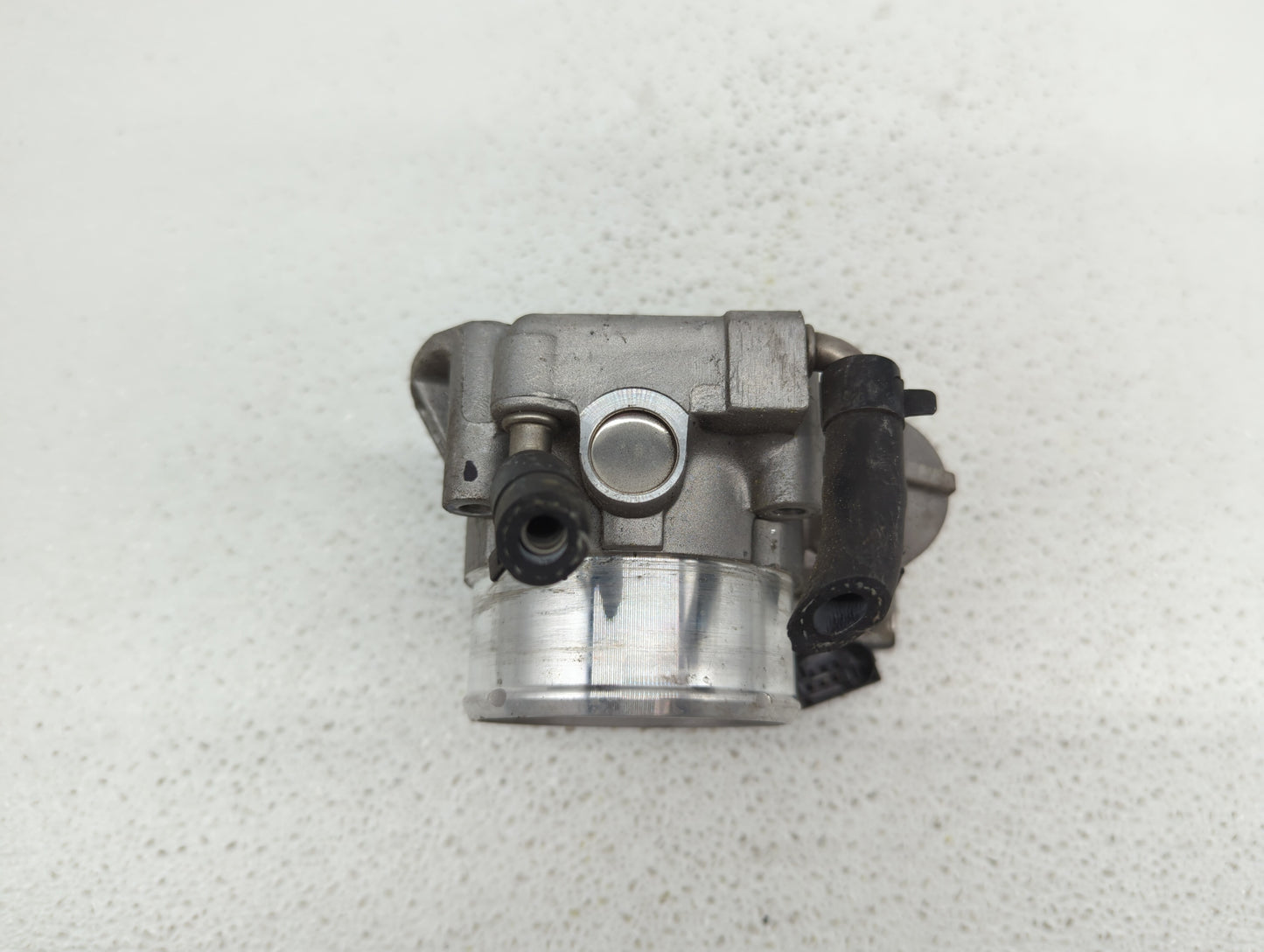 2011-2015 Kia Optima Throttle Body P/N:35100-2G700 Fits Fits 2011 2012 2013 2014 2015 2016 OEM Used Auto Parts - Oemusedauto