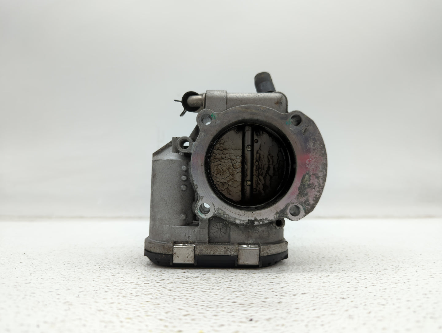 2011-2015 Kia Optima Throttle Body P/N:35100-2G700 Fits Fits 2011 2012 2013 2014 2015 2016 OEM Used Auto Parts - Oemusedauto