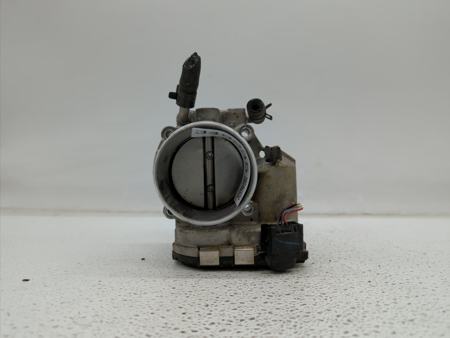 2011-2015 Kia Optima Throttle Body P/N:35100-2G700 Fits Fits 2011 2012 2013 2014 2015 2016 OEM Used Auto Parts - Oemusedauto